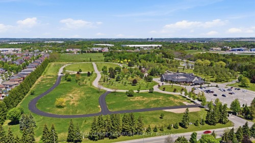 1154 Beaver Valley Crescent, Oshawa, ON 