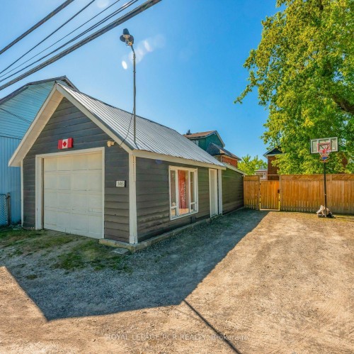 146 Main Street W, Shelburne, ON - Outdoor