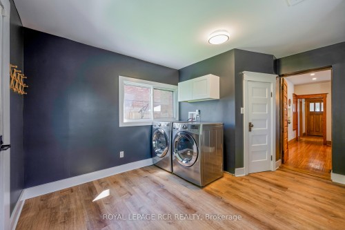 146 Main Street W, Shelburne, ON - Indoor Photo Showing Laundry Room
