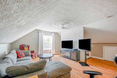 146 Main Street W, Shelburne, ON - Indoor