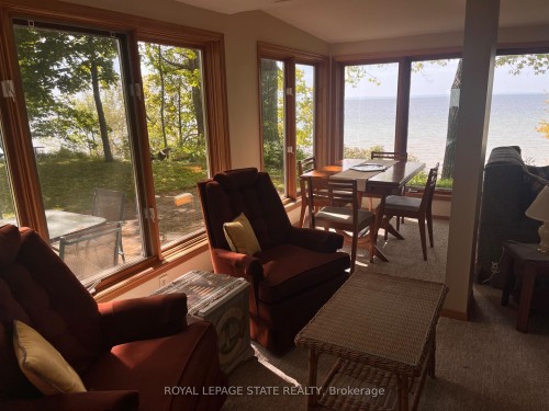 689 Sandy Bay Road, Haldimand, ON 