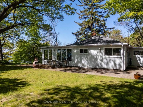 689 Sandy Bay Road, Haldimand, ON 
