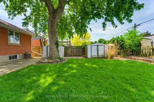 98 Wise Crescent, Hamilton, ON 