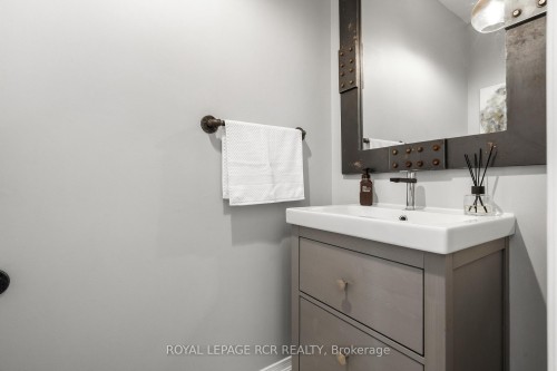 77 Cathedral Court, Hamilton, ON 