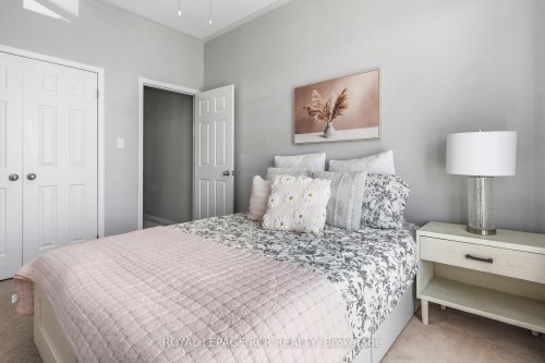 77 Cathedral Court, Hamilton, ON 