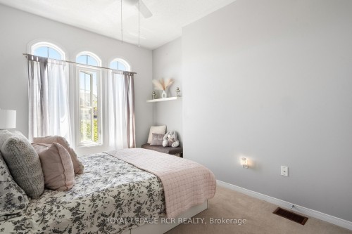 77 Cathedral Court, Hamilton, ON 