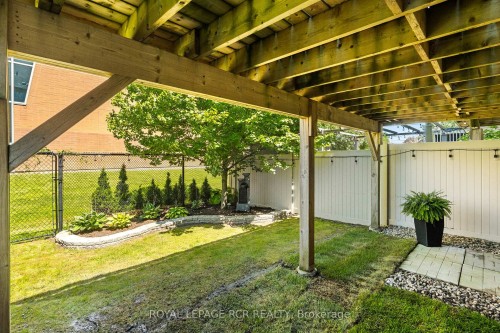 77 Cathedral Court, Hamilton, ON 