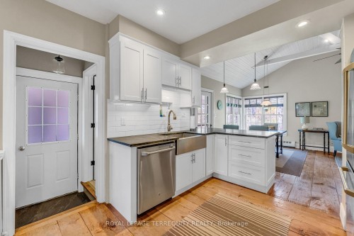 155 Centre Street W, Richmond Hill, ON 