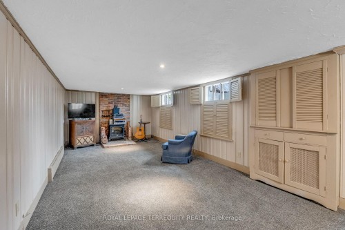 155 Centre Street W, Richmond Hill, ON 