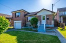 4 Harris Park Drive, Toronto, ON 
