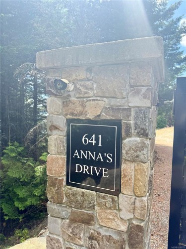 641 Annas Dr Sw, Salt Spring, BC 