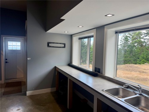 641 Annas Dr Sw, Salt Spring, BC 