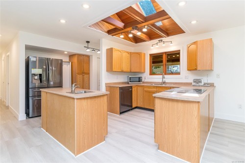 1135 Braithwaite Dr, Cobble Hill, BC 