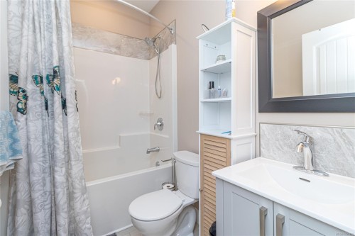 1135 Braithwaite Dr, Cobble Hill, BC 