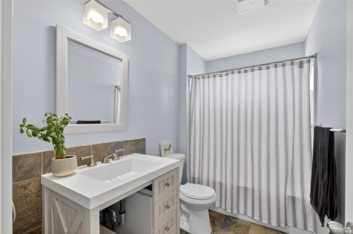 1130 21St St, Courtenay, BC 