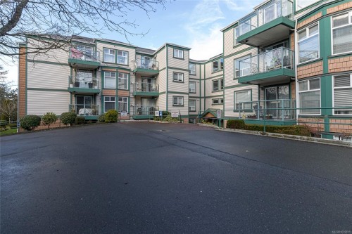 #212-894 Vernon Ave, Saanich, BC 