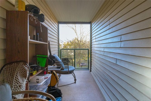 #212-894 Vernon Ave, Saanich, BC 