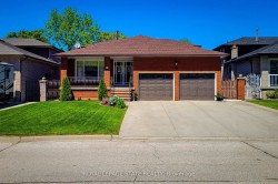 56 Teak Street  Hamilton, ON L8G 4W5