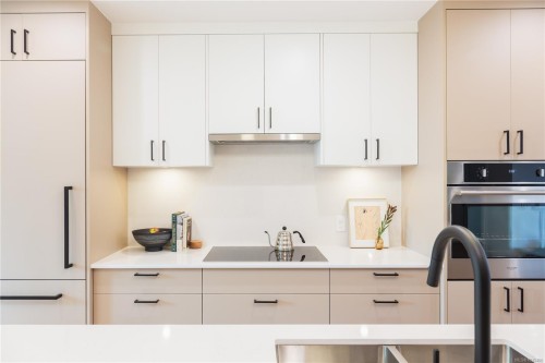 #3-909 Redfern St, Victoria, BC 