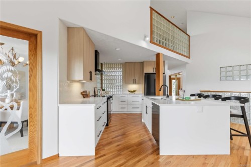 1785 Cedar Hill Cross Rd, Saanich, BC 