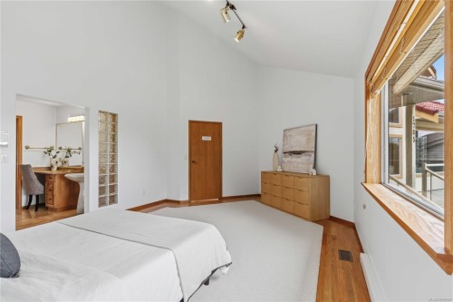 1785 Cedar Hill Cross Rd, Saanich, BC 