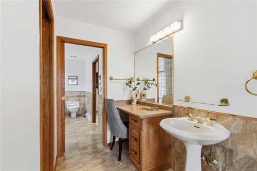 1785 Cedar Hill Cross Rd, Saanich, BC 
