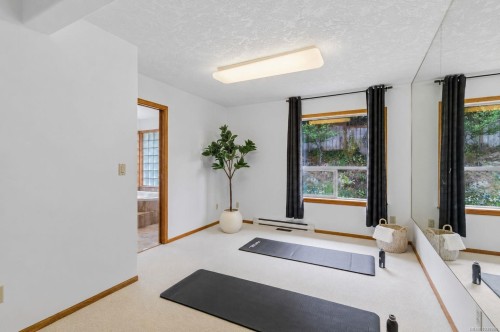 1785 Cedar Hill Cross Rd, Saanich, BC 