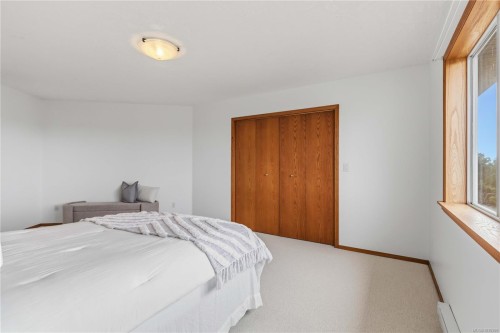 1785 Cedar Hill Cross Rd, Saanich, BC 