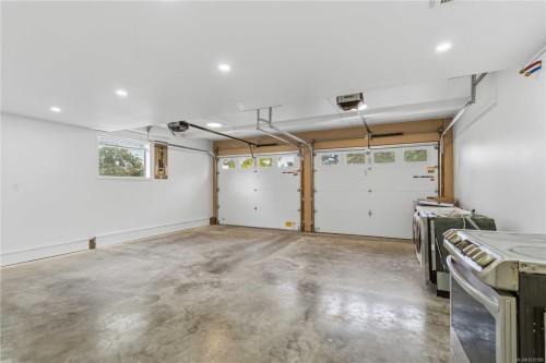 1785 Cedar Hill Cross Rd, Saanich, BC 