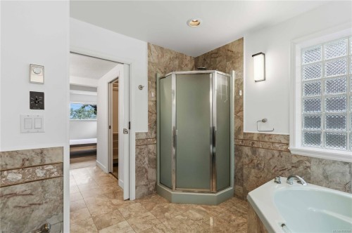 1785 Cedar Hill Cross Rd, Saanich, BC 