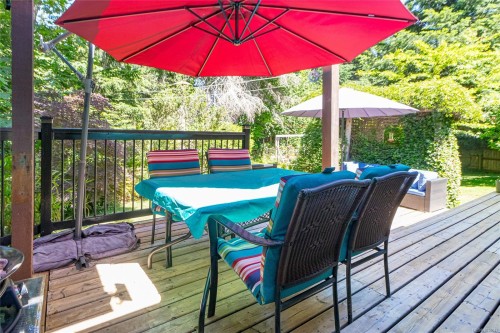 4611 Berbers Dr, Bowser, BC 
