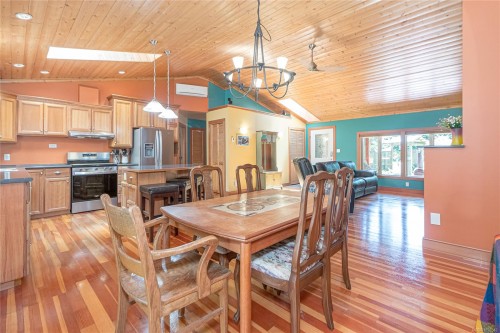 4611 Berbers Dr, Bowser, BC 