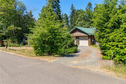 4611 Berbers Dr, Bowser, BC 