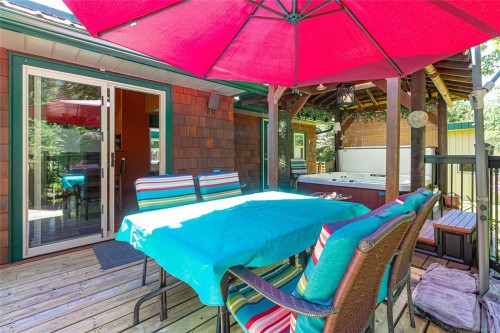 4611 Berbers Dr, Bowser, BC 