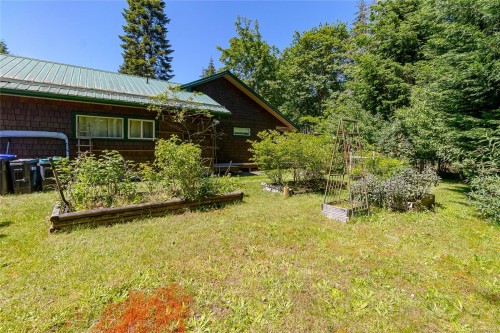 4611 Berbers Dr, Bowser, BC 