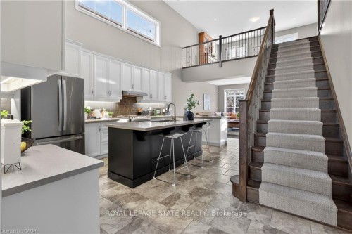 27 Black Walnut Crescent, Hamilton, ON 