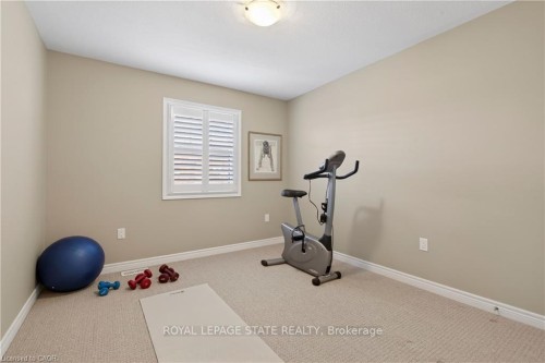 27 Black Walnut Crescent, Hamilton, ON 
