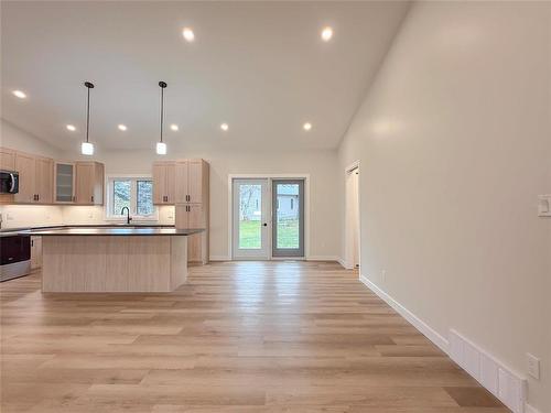 135 Daphne Avenue E, Souris, MB 