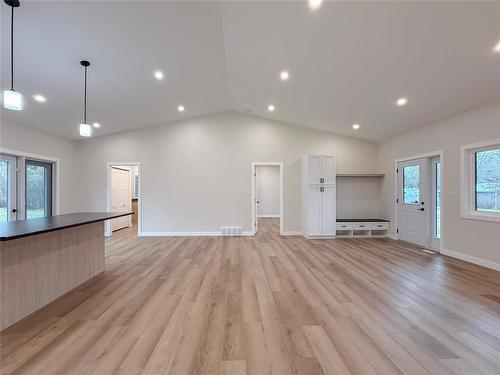 135 Daphne Avenue E, Souris, MB 