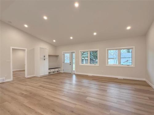 135 Daphne Avenue E, Souris, MB 