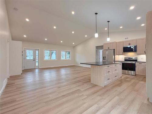 135 Daphne Avenue E, Souris, MB 