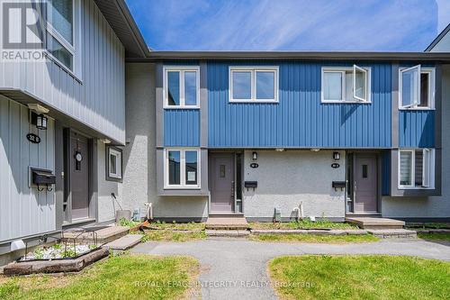 32C BENLEA DRIVE  Ottawa, ON K2G 4A8