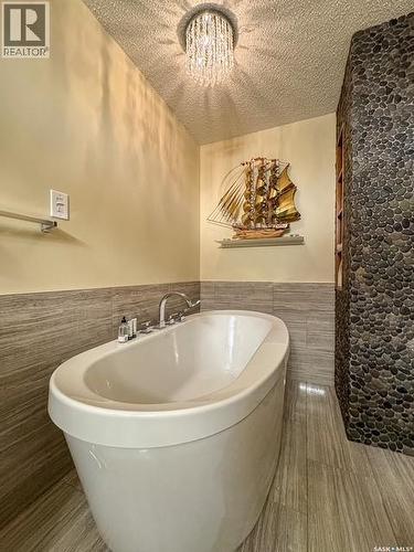 418 Curry Crescent, Swift Current, SK 