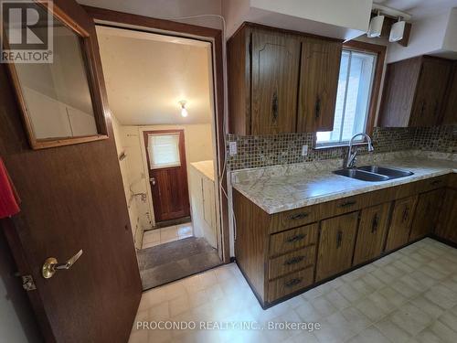 286 Harvie Avenue, Toronto, ON 