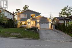 54 FARMINGDALE CRESCENT Barrie, ON L4M 5E5