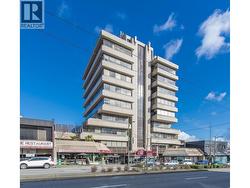 430 943 W BROADWAY  Vancouver, BC V5Z 4E1