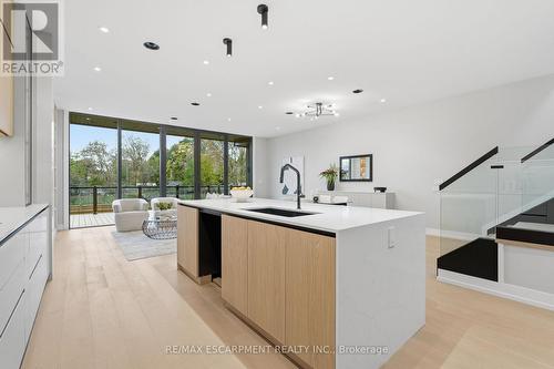 957 Halliday Avenue, Mississauga, ON 