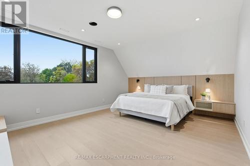 957 Halliday Avenue, Mississauga, ON 
