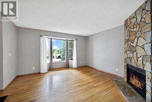 56 Templeridge Crescent Ne, Calgary, AB 