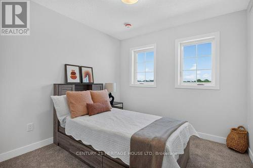 25 Kiln Lane E, St. Thomas, ON - Indoor Photo Showing Bedroom